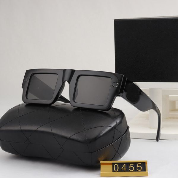 

Designer Women Men Sunglasses New Eyeglasses Goggles Classic Style Fashion Outdoor Sports UV Traveg Sun Glasses Multiple Eyewear Shades