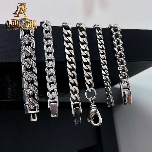 

Factory Outlet 18Mm Link With Custom Pendants 18-Inch Iced Out Chain Moissanite Cuban Necklaces