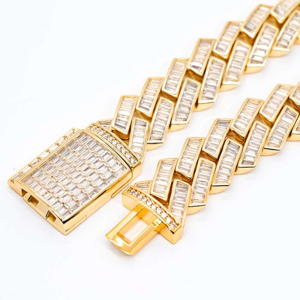 

Custom Hip Hop Singe Row Sier Necklace 15Mm D Color Vvs Baguette Moissanite Cuban Link Chain