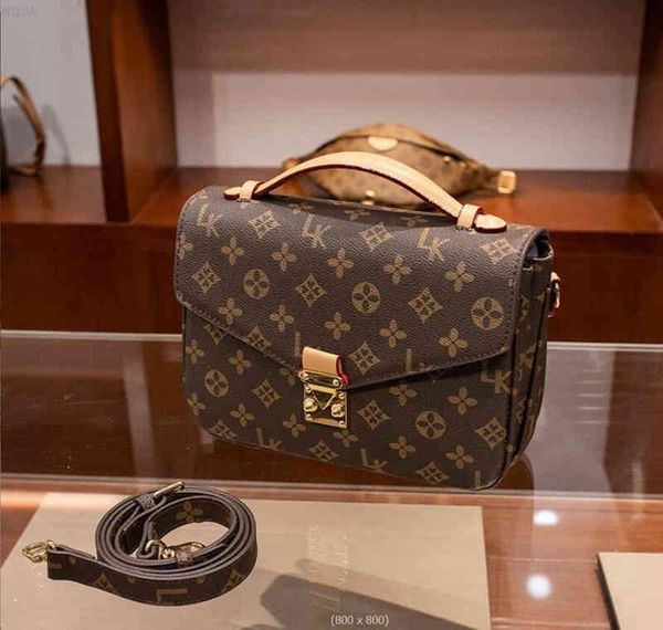 

Luxurys Designers Crossbody Bag Women Handbag Pochette Messenger Bags Oxidizing Pu Leather Lady Shoulder bags Totes wallet M40780, Beige