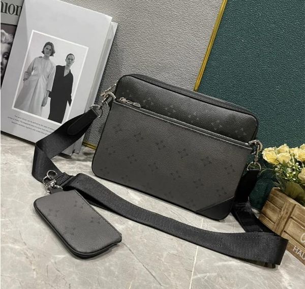 

Men Tote Designer Bag Genuine Leather Crossbody Bags District Shoulder Purse M46255 Tote bag Man briefcase Classic Flower Wallet Vintage Handbag male Messenger Bag