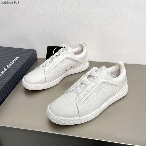 

Zzegnas New Deerskin Sports Casual Shoes Men's Shoes Ultra Light White Low Top Cross Elastic Sleeve Shoes