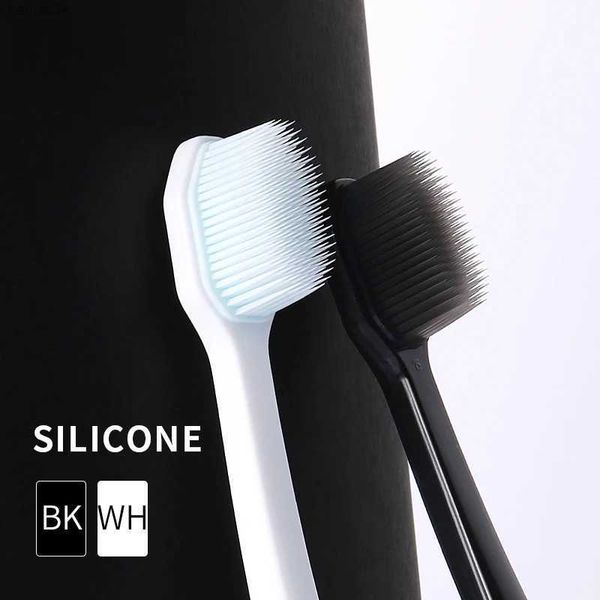 

Toothbrushes Toothbrush 4-nanometer Small Head Black and White Suitable for Adults Soft Silicone Brush es