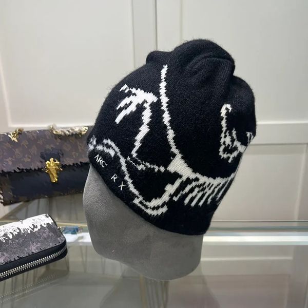 

Men's Women's Knit Hat Winter Hat Fashion Designer Knit Hat Men's Beanies Brimless Casual Hat