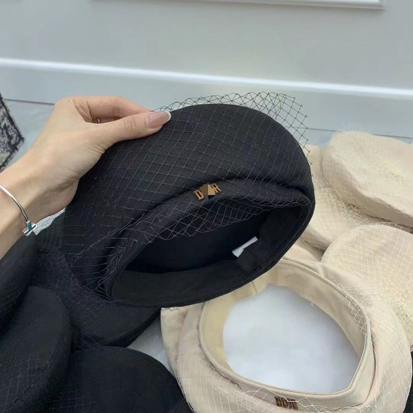 

Spring and Autumn new mesh beret women's letters LOGO luxury fashion designer beret painter hat women's designer hats, Black