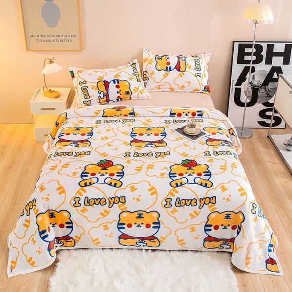 

FMOVE designer blanket Super Soft Coral Veet Double Bed Single Flannel Cover Air Conditioning Blanket (not include pillowcase, Beige