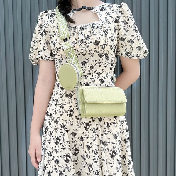 

New mobile phone bag INS niche design single shoulder crossbody bag mobile phone bag multi-function broadband bag, Brown