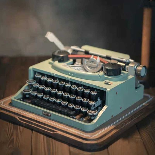 

2079PCS Ideas Retro Typewriter 21327 Building Blocks MOC Construction Bricks Toy Home Decoration Best Gift For Kids Children Y240731, Multicolor