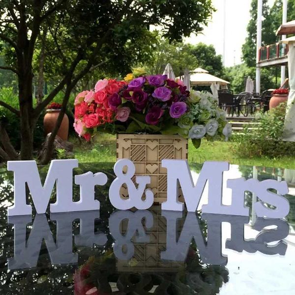 3pcs Wedding Decoration White Letters Mr Mrs Decor Props Just Married Wedding Sign Party DIY Decoration Wedding Favors Y240801