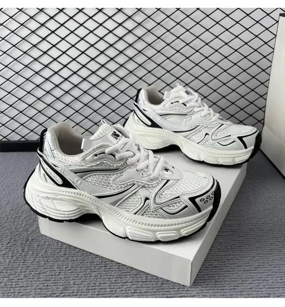 

2024 Men's Shoes New Fashion Soft Shoes Breathable Trendy Shoes Triple Red Free shipping