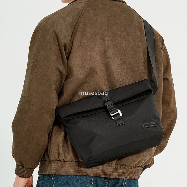 

Men's crossbody bag Japanese shoulder bag men's Korean waterproof Oxford cloth travel shoulder bag casual mailman bag, Black