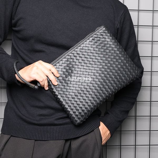 

Spot wholesale men's and women's universal hand-held bags hand woven envelope bags horizontal PU hand-held bags manufacturer wholesale, Black s