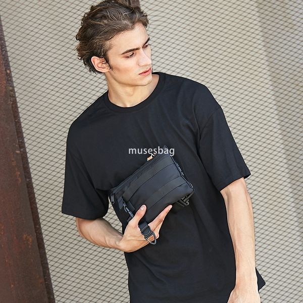 

South Korea ins single shoulder crossbody bag male Japanese fashion street shot tooling small bag messenger bag mini shoulder small backpack, Black