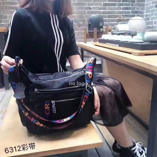

New crossbody bag small bag simple waterproof Oxford cloth bag single shoulder bag casual bag all match women bag wholesale, Red green dark