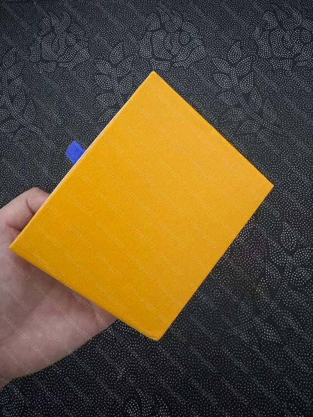 

This is wallet box. If you need purchase a wallet, please go my store to buy it Jewelry box Accessory Box