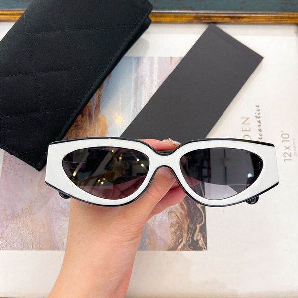 

designer panda classic Fashion sunglasses for women man retro black white frame mens high quality gift UV400 party travel cat eye style