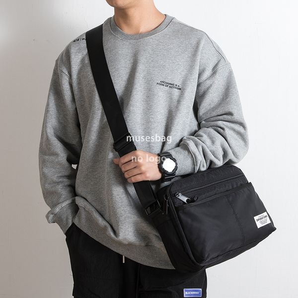 

Japanese and Korean fashion men's crossbody bag ins style simple Oxford cloth shoulder bag student personality cross square messenger bag, Black