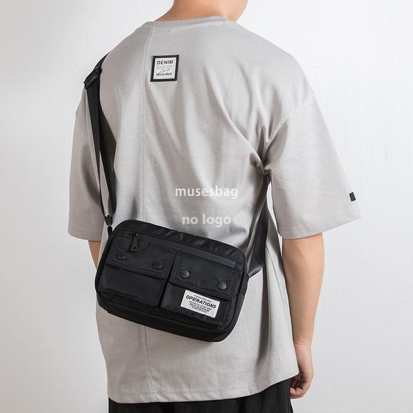 

Korean version of the trend shoulder bag ins simple men's crossbody bag tooling messenger bag Japanese young students small body bag, Black