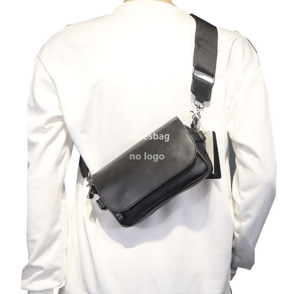 

New personality Japanese men's shoulder bag broadband fashionable men crossbody backpack street style Korean female cross bag, Black