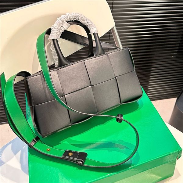 

2024 Woman Crochet Crossbody Bag Long Shoulder Bags Designer Plain Handbag Purse Emboss Letters Leather 10A, Brown(inside brown)