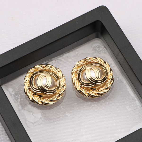 

20Style Earings Designer For Woman Stud Earrings Geometric Rhie Pearl Earring for Wedding Party Jewerlry Accessories Gifts