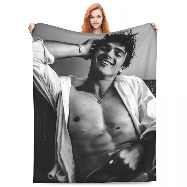 Jacob Elordi Merch blanket wool bedding Australian actor throws blanket to relax lightweight outdoor plush thin blanket W240809