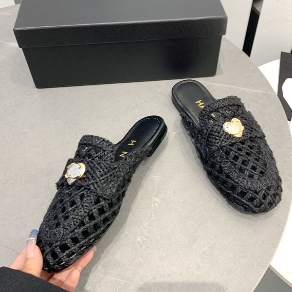 

Mule Designer Ladies Straw Slippers Casual Shoes Sheet Metal Decorated Sheepskin Lined Summer Indoor Outdoor Slide Beach Shoes, Black slippers