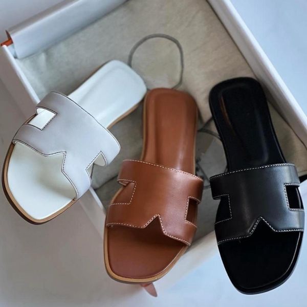 

Luxury Designer Leather Women's Sandals Summer Flats Fashion Beach Women's Slippers Letter Slippers Sizes 35-43, Color25