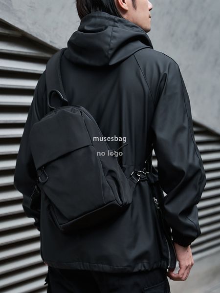 

Factory direct sales men's chest bag simple single shoulder crossbody bag fashion brand diagonal backpack small bag trend messenger bag male spot, Black