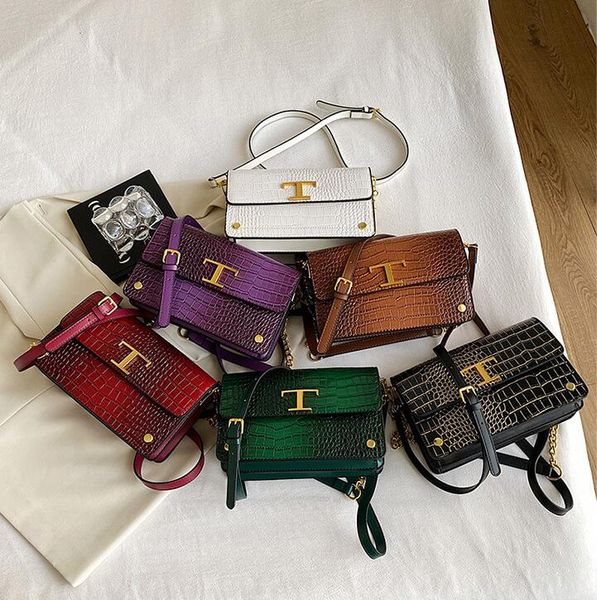 

Personality Crocodile handbag clamshell gold buckle chain bag thickened embossed leather handbag everyday Joker shoulder bag elegant retro rivet crossbody bag, Black