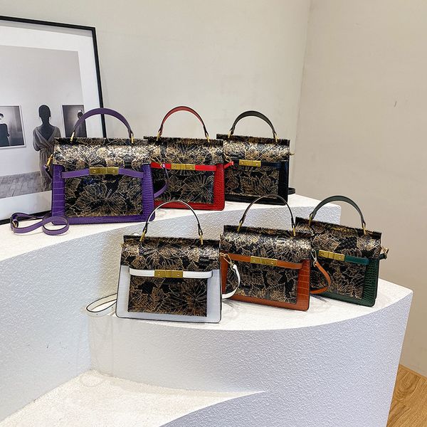 

Elegant embossed crocodile vintage handbag classic thick stitching leather ladies handbag beautifully printed shoulder bag personalized buckle crossbody bag, Brown