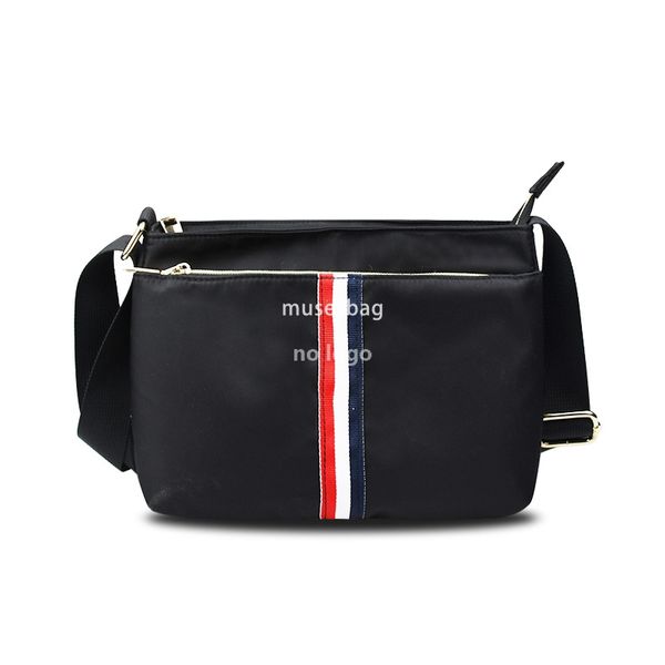 

Stylish cross-body bag with contrasting colors Simple casual commuter shoulder bag Convenient European and American style storage bag Multi-layer bag, Black