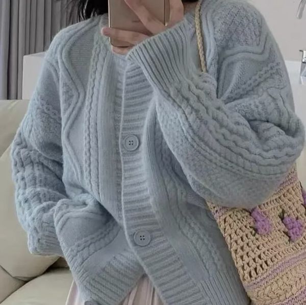 

Designer Womens Knits Tees Autumn Winter Versatile Minimalist Casual Soft Cardigan Womens Top Quality New Round Neck Thickened Knit Sweater Coat, Black