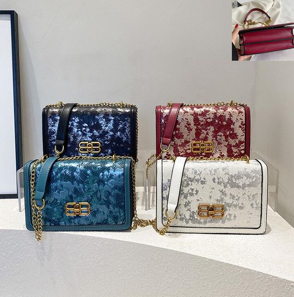 

Personality printed chain bag flip gold buckle women's shoulder bag elegant retro crocodile bag daily Joker thickened leather handbag trend handbag wholesale, Red