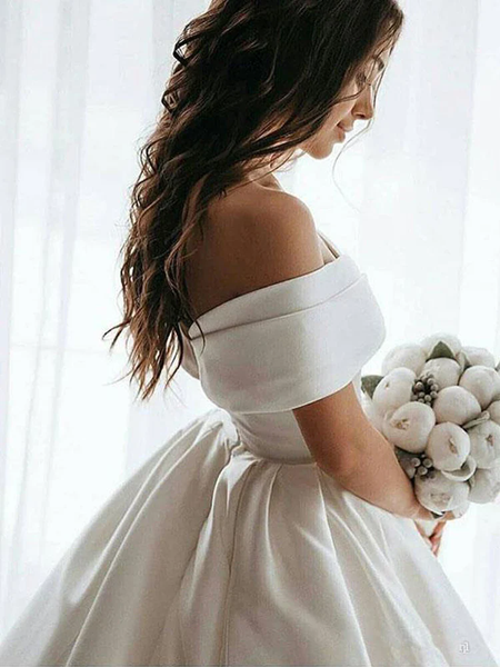 

White Satin Wedding Dress Princess Off Shouder Ball Gowns for Women with Backless Bride Gowns Sweep Train Vestido de Novia