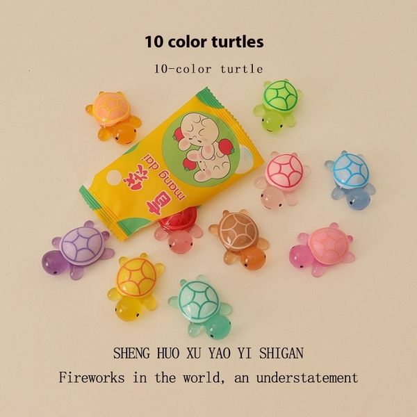 

Blind Bag Collection: Light-Up Sea Creature Model - Small Aquarium Scape Decorative Figure