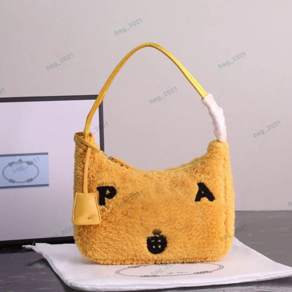 

Luxury Designer Re-Edition 2000 Shoulder Bag Faux Fur Plush Handbag Winter Fluffy Terry Fabric Hobo Underarm Bag Clutch Bags Women Purses Totes Bag G248207BF, Pink