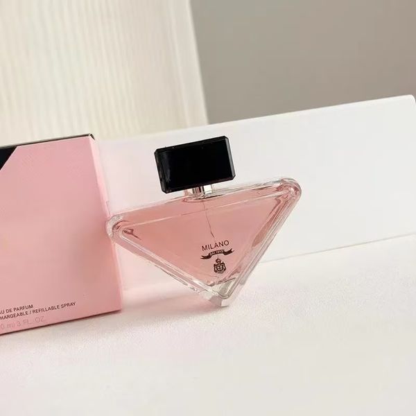 

Designer Cologne Luxuries Perfume for Women Lady Girls Perfume Spray Charming Fragrance undefined