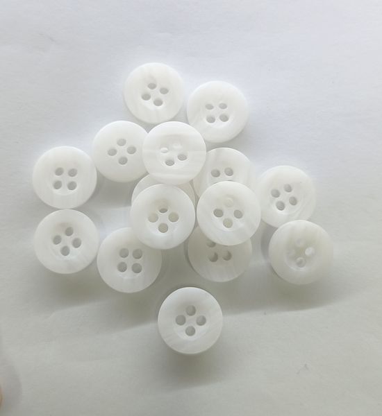 

Resin Shirt Buckle with 4 Poles for Secure Closure