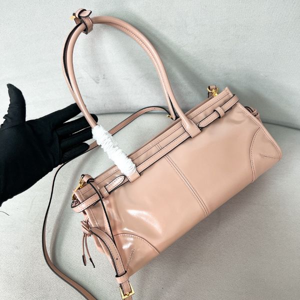 

Luxury messenger bag shoulder bag tote bag fashionable men and women bag Dual-Purpose Waxed Leather Messenger Tote with Strap for Everyday Elegance bag bags, P15