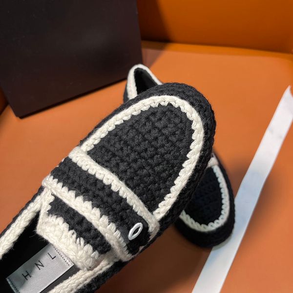 

Designer Ladies Casual Four Season Shoes Knitted Upper Stitching Sheepskin Lined Small White Shoes Ladies Daily Commuting Shoes Casual Shoes, Black