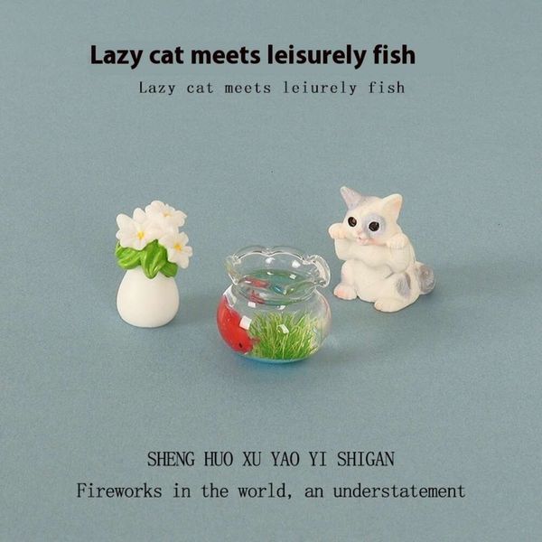 

Adorable Small Scale Artwork - Handcrafted Resin Lazy Kitty & Fishtank Combo for Personalized Display