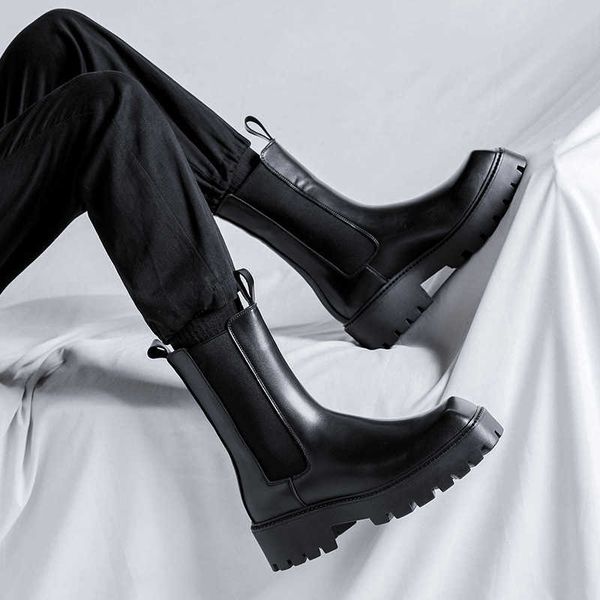 Step Up Your Style: Sleek Men's Black Chelsea Square-Toe Boots