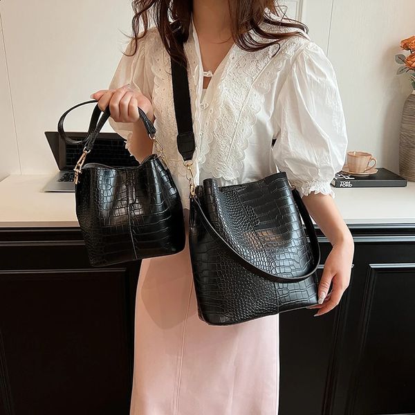 

Classic Alligator Bucket Bags for Women PU Leather Shoulder Bag Female 2024 Trend Small Adjustable Strap Handbag 240828, Khaki