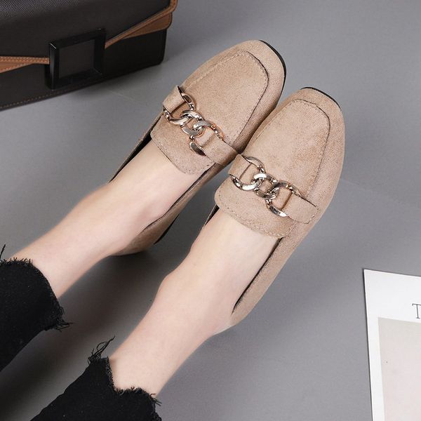 

Ladies' Comfortable Metal Detailed Mocassin Flats for Spring - Available in Large Sizes 35-41