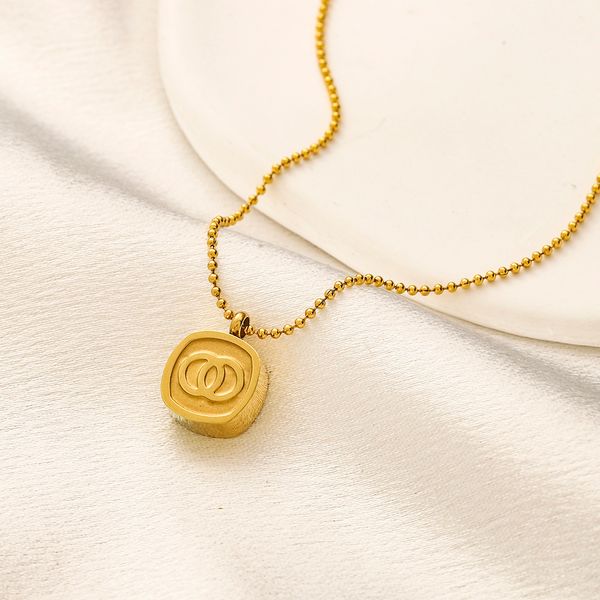 

Classics Pendants Necklaces Extravagant Gold Sier Stainless Steel Geometry Fashion Choker Pendant Necklace Beads Chain Jewelry Accessories Christmas Gifts