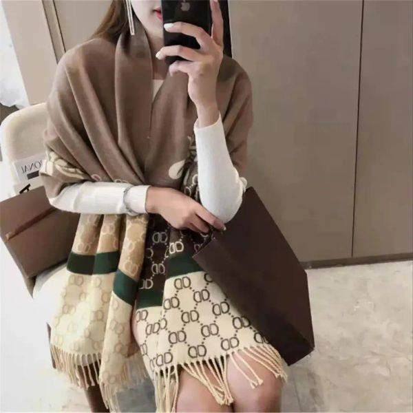 

Designer scarf for women with Geometric Patterns Winter Letters Print scarfs Cashmere Scarves for Shawl Women Warm Plaid Cotton Wraps