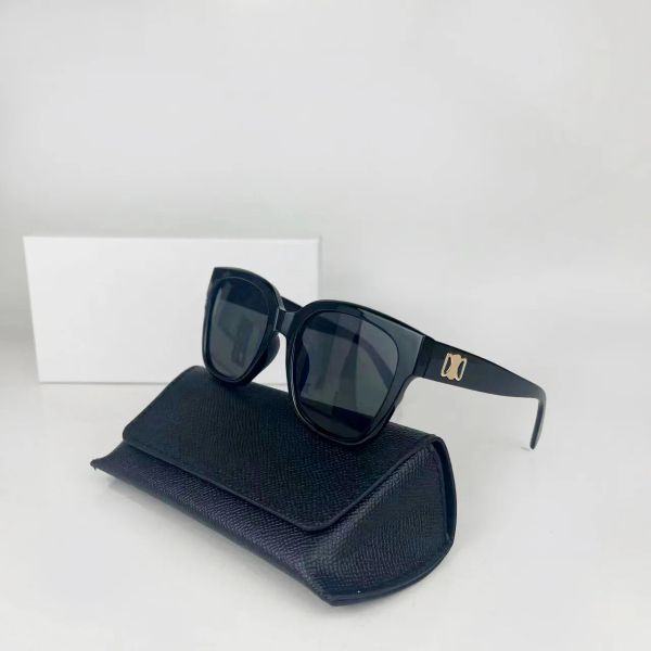

2024 Fashion Designer sunglasses Goggle Beach sunglasses men's and women's multiple color options good quality