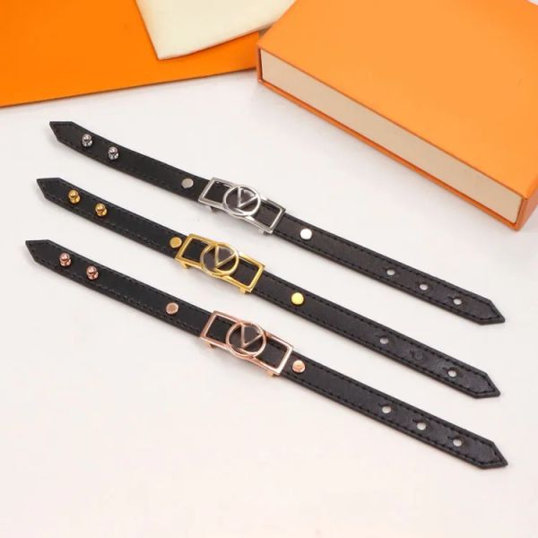 

Luxury Brand Designer Women Men Faux Leather Watchband Belt Bracelets Silver Gold Plated Letter Bangle Chain Wristband Cuff Fashion Jewelry Accessories Gifts