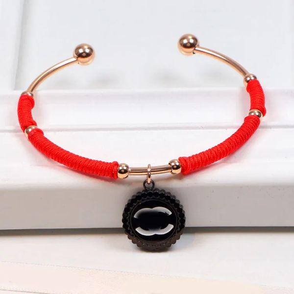 

New Luxury Brand Designer Women Men Charm Pendant Letter Bracelets Knit Gold Plated Stainless Steel Bangle Wristband Cuff Fashion Jewelry Accessories Gifts